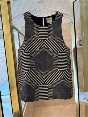 Patterned Black and White Sleeveless Women’s Top